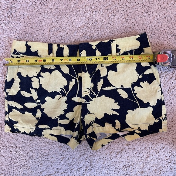 LOFT Floral Linen Women's Shorts - Picture 6 of 6